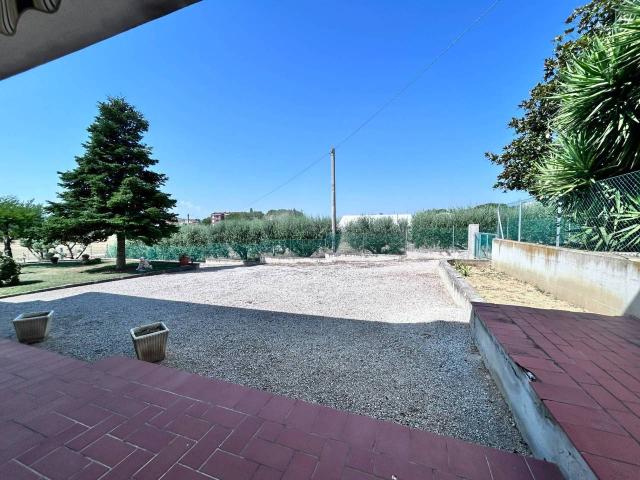Casa indipendente in vendita a Civitanova Marche