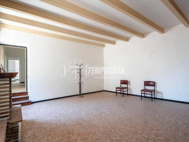 Casa indipendente in vendita a Civitanova Marche MC