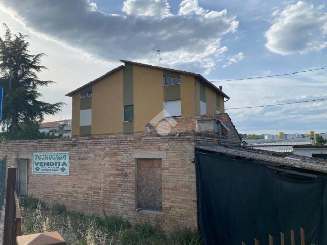 Casa indipendente in vendita a Civitanova Marche MC