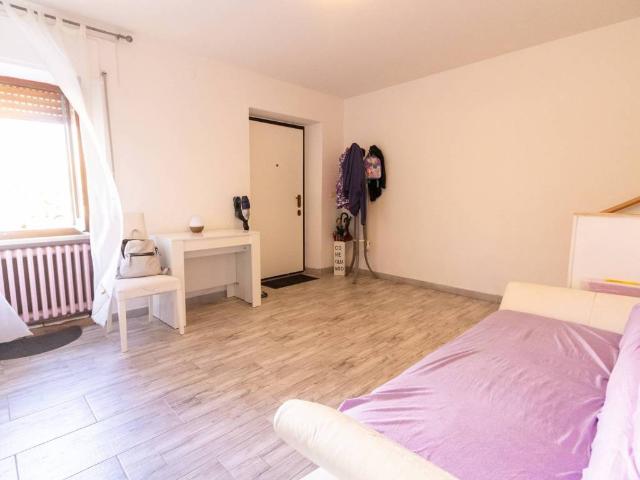 Casa indipendente in vendita a Civitanova Marche MC