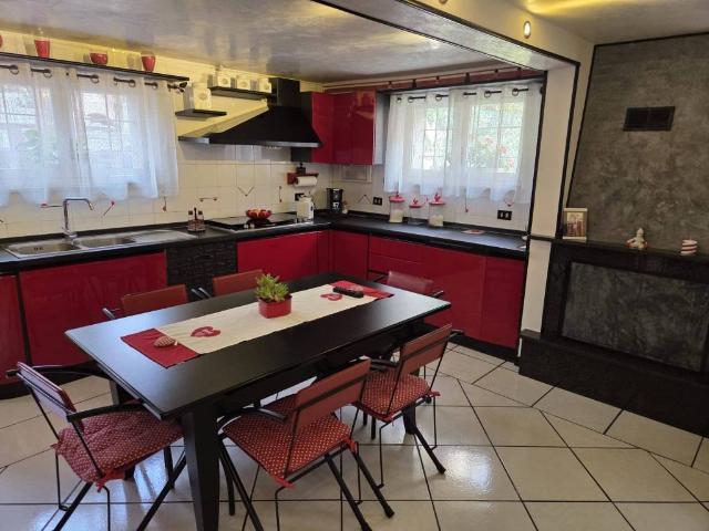 Casa indipendente in vendita a Civitanova Marche MC