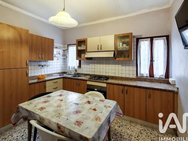 Casa indipendente in vendita a Civitanova Marche MC