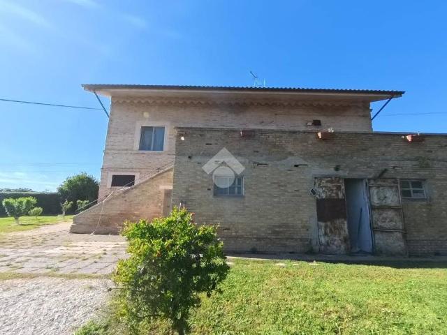 Casa indipendente in vendita a Civitanova Marche MC