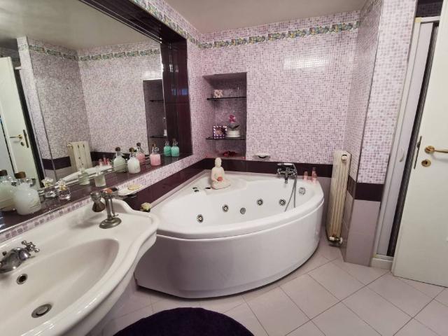 Casa indipendente in vendita a Civitanova Marche MC