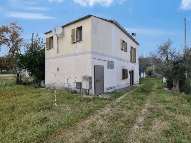 Casa indipendente in vendita a Civitaquana PE