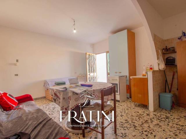 Casa indipendente in vendita a Civitella del Tronto TE