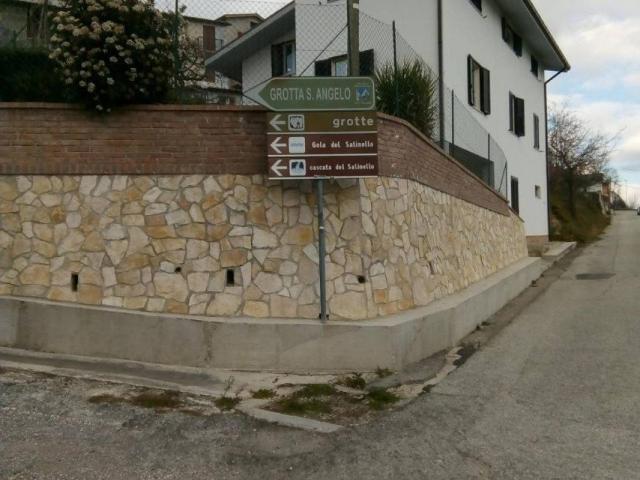 Casa indipendente in vendita a Civitella del Tronto TE