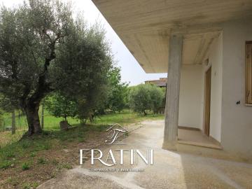 Casa indipendente in vendita a Civitella del Tronto TE