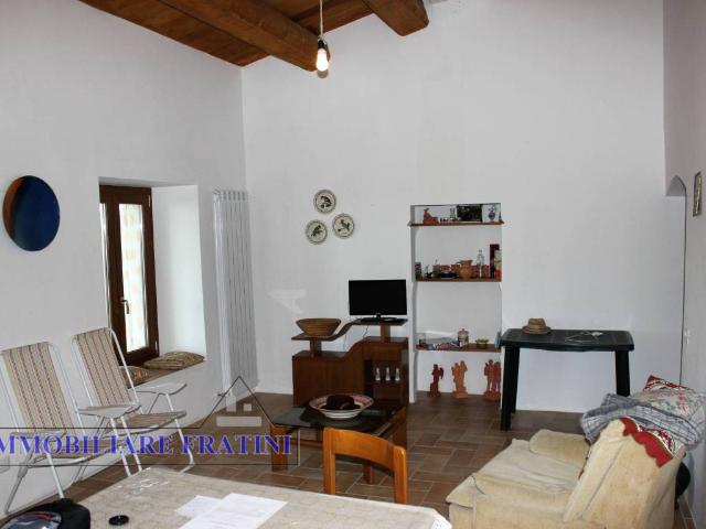 Casa indipendente in vendita a Civitella del Tronto TE
