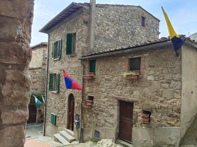 Casa indipendente in vendita a Civitella in Val di Chiana AR