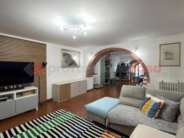 Casa indipendente in vendita a Civitella in Val di Chiana AR