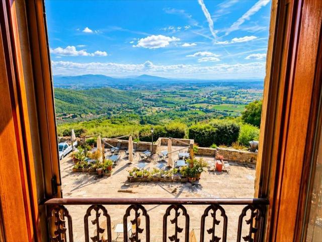 Casa indipendente in vendita a Civitella in Val di Chiana AR