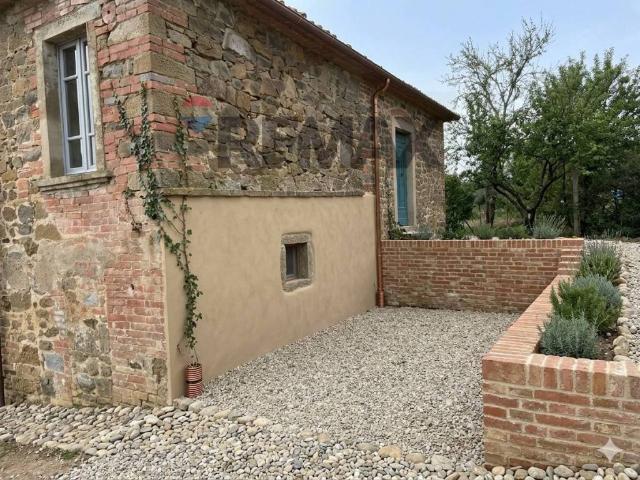 Casa indipendente in vendita a Civitella in Val di Chiana AR
