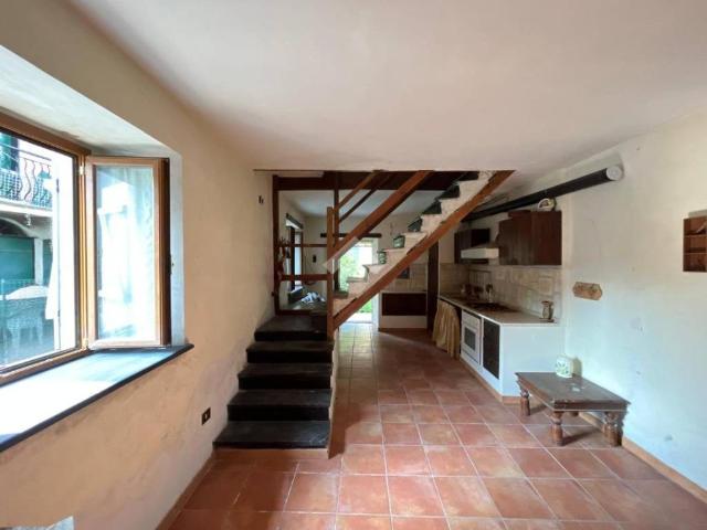 Casa indipendente in vendita a Cicagna GE