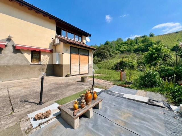 Casa indipendente in vendita a Cigognola PV