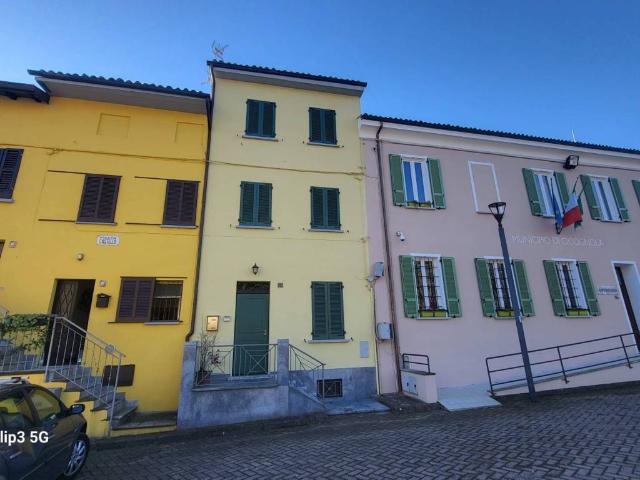 Casa indipendente in vendita a Cigognola PV
