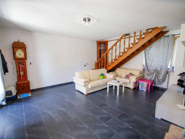 Casa indipendente in vendita a Cigliano VC