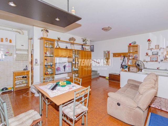 Casa indipendente in vendita a Cilavegna PV