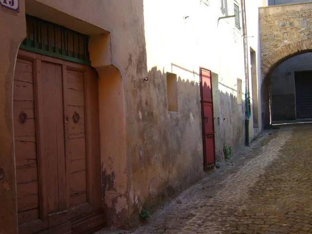 Casa indipendente in vendita a Cingoli MC