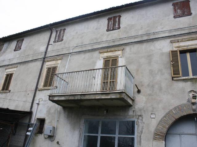 Casa indipendente in vendita a Cingoli MC