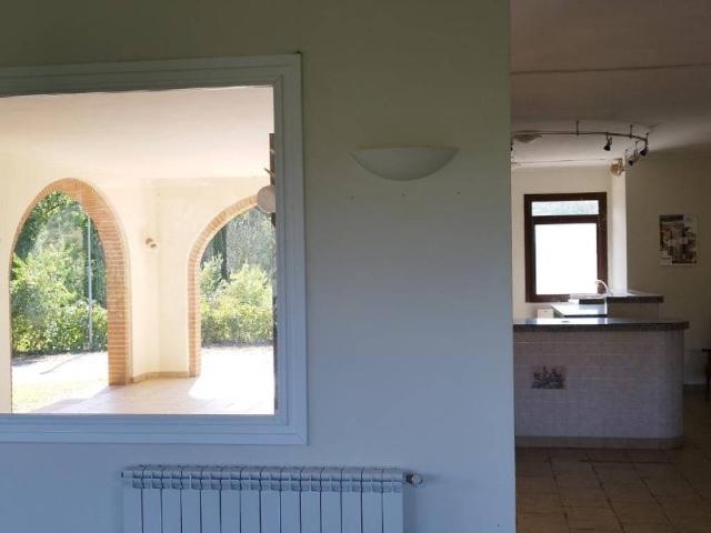 Casa indipendente in vendita a Cinigiano GR