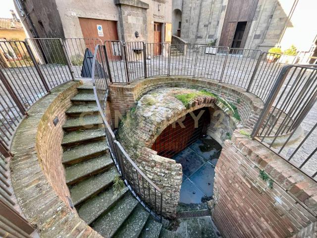 Casa indipendente in vendita a Cinigiano GR