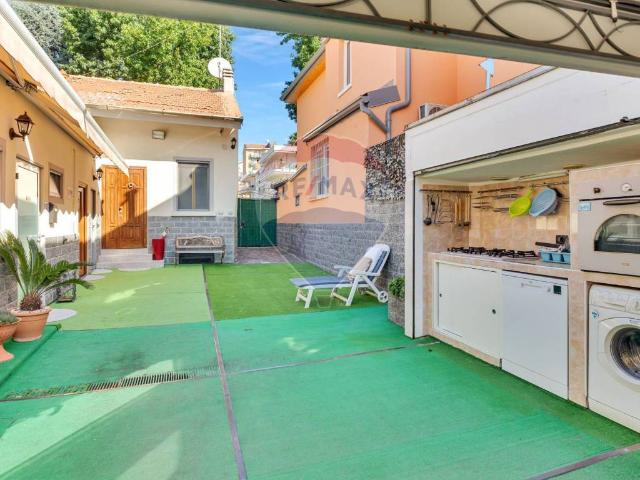 Casa indipendente in vendita a Cinisello Balsamo MI