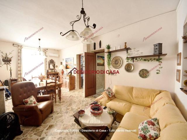 Casa indipendente in vendita a Cinisi via Pietro Sbacchi, 70