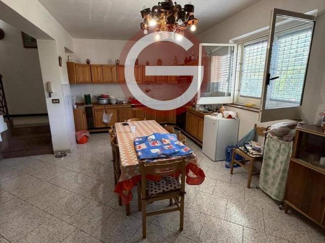 Casa indipendente in vendita a Cinquefrondi RC