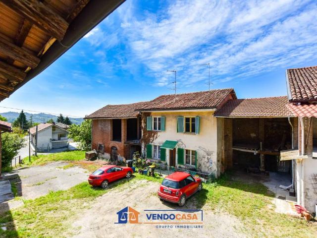 Casa indipendente in vendita a Cinzano TO