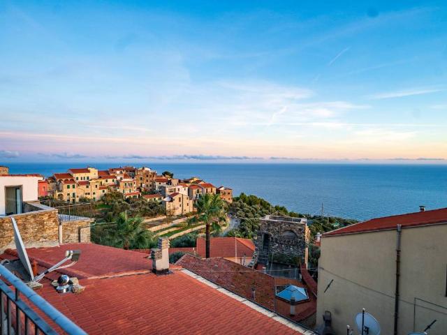 Casa indipendente in vendita a Cipressa IM