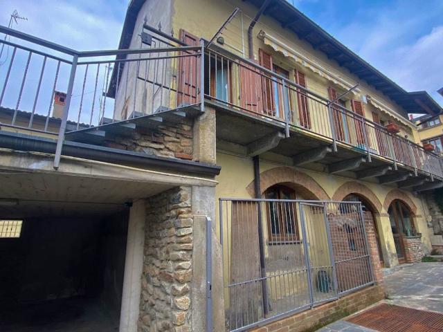 Casa indipendente in vendita a Cisano Bergamasco BG