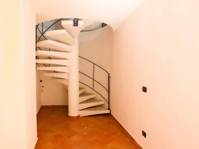 Casa indipendente in vendita a Cislago VA