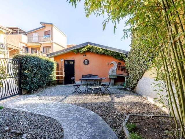 Casa indipendente in vendita a Cislago VA