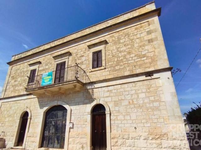 Casa indipendente in vendita a Cisternino BR