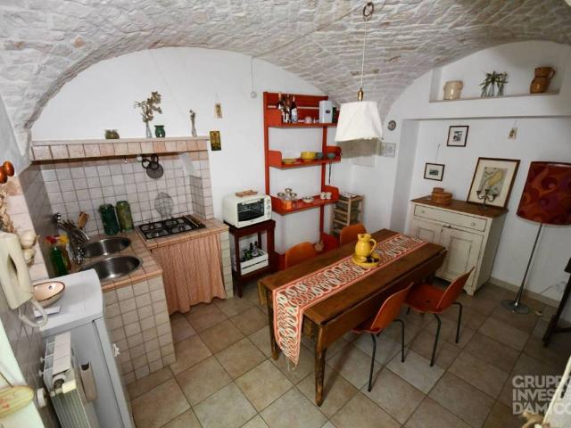 Casa indipendente in vendita a Cisternino BR