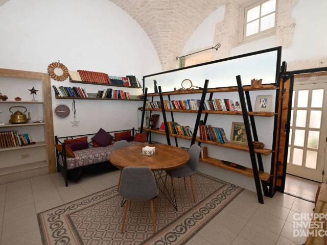 Casa indipendente in vendita a Cisternino BR