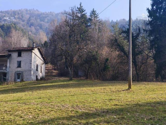 Casa indipendente in vendita a Clusone BG