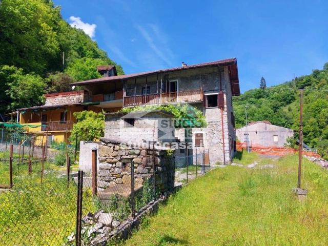 Casa indipendente in vendita a Clusone BG