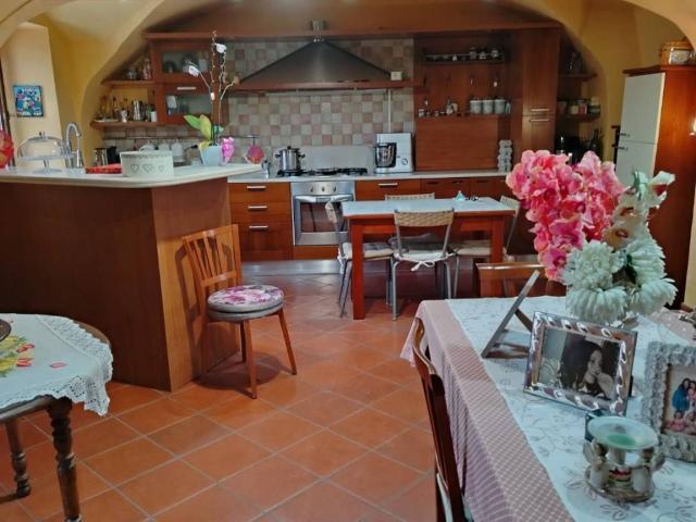 Casa indipendente in vendita a Clavesana CN