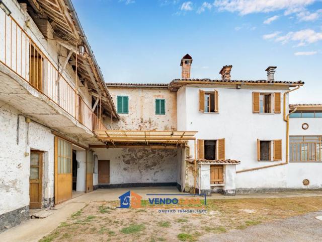 Casa indipendente in vendita a Clavesana CN