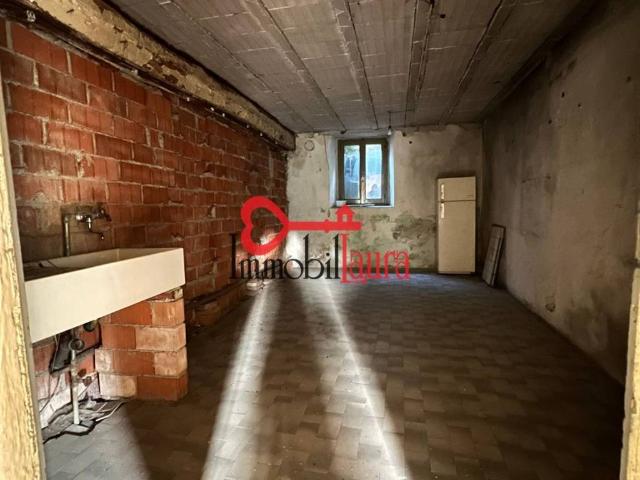 Casa indipendente in vendita a Clivio VA
