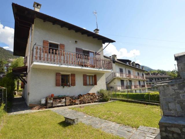 Casa indipendente in vendita a Craveggia VB