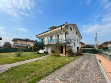 Casa indipendente in vendita a Creazzo VI