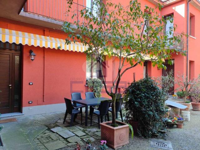 Casa indipendente in vendita a Cremona CR