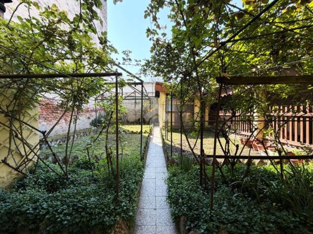 Casa indipendente in vendita a Cremona CR