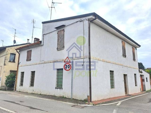 Casa indipendente in vendita a Cremona CR
