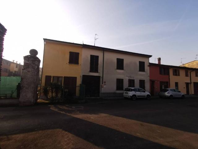 Casa indipendente in vendita a Cremona CR