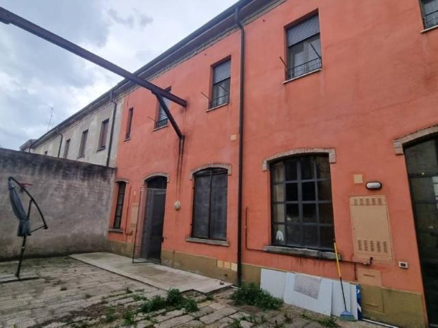 Casa indipendente in vendita a Crema CR