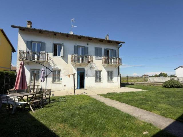 Casa indipendente in vendita a Crescentino VC